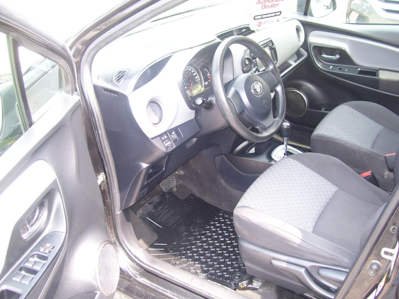 2015 Toyota Yaris LE,Auto,A/C,Gas Saver,Certified,Key Less,New Brake - Photo #12