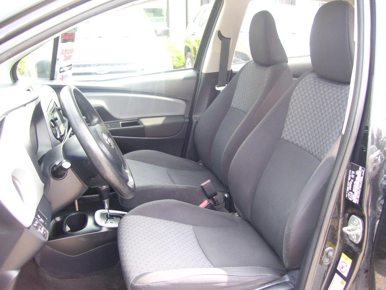2015 Toyota Yaris LE,Auto,A/C,Gas Saver,Certified,Key Less,New Brake - Photo #13