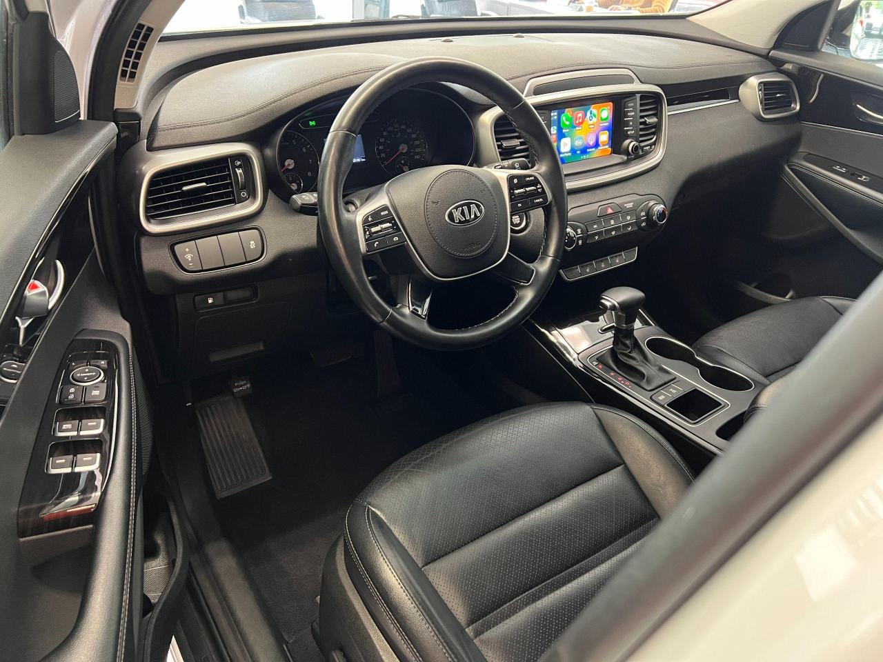 2019 Kia Sorento EX AWD 7 Passenger+Leather+New Tires+CLEAN CARFAX Photo16