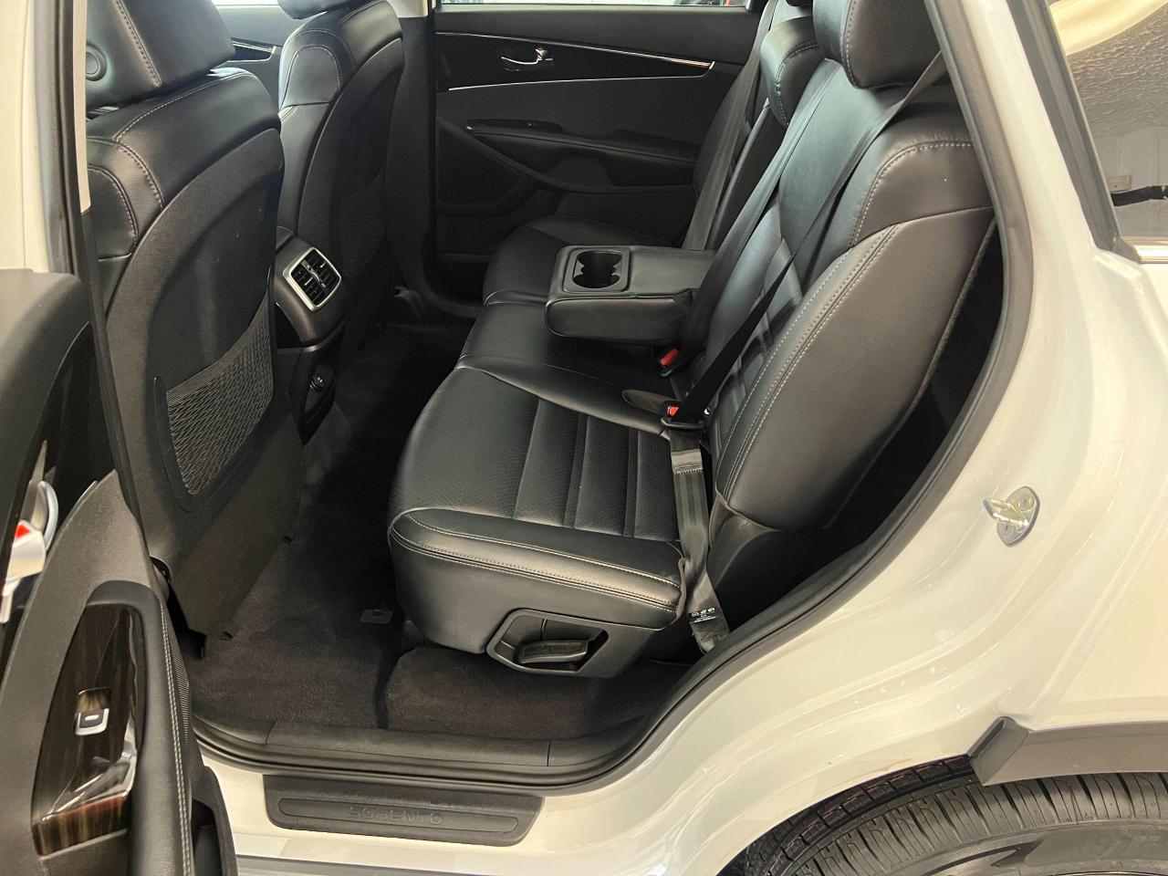 2019 Kia Sorento EX AWD 7 Passenger+Leather+New Tires+CLEAN CARFAX Photo22