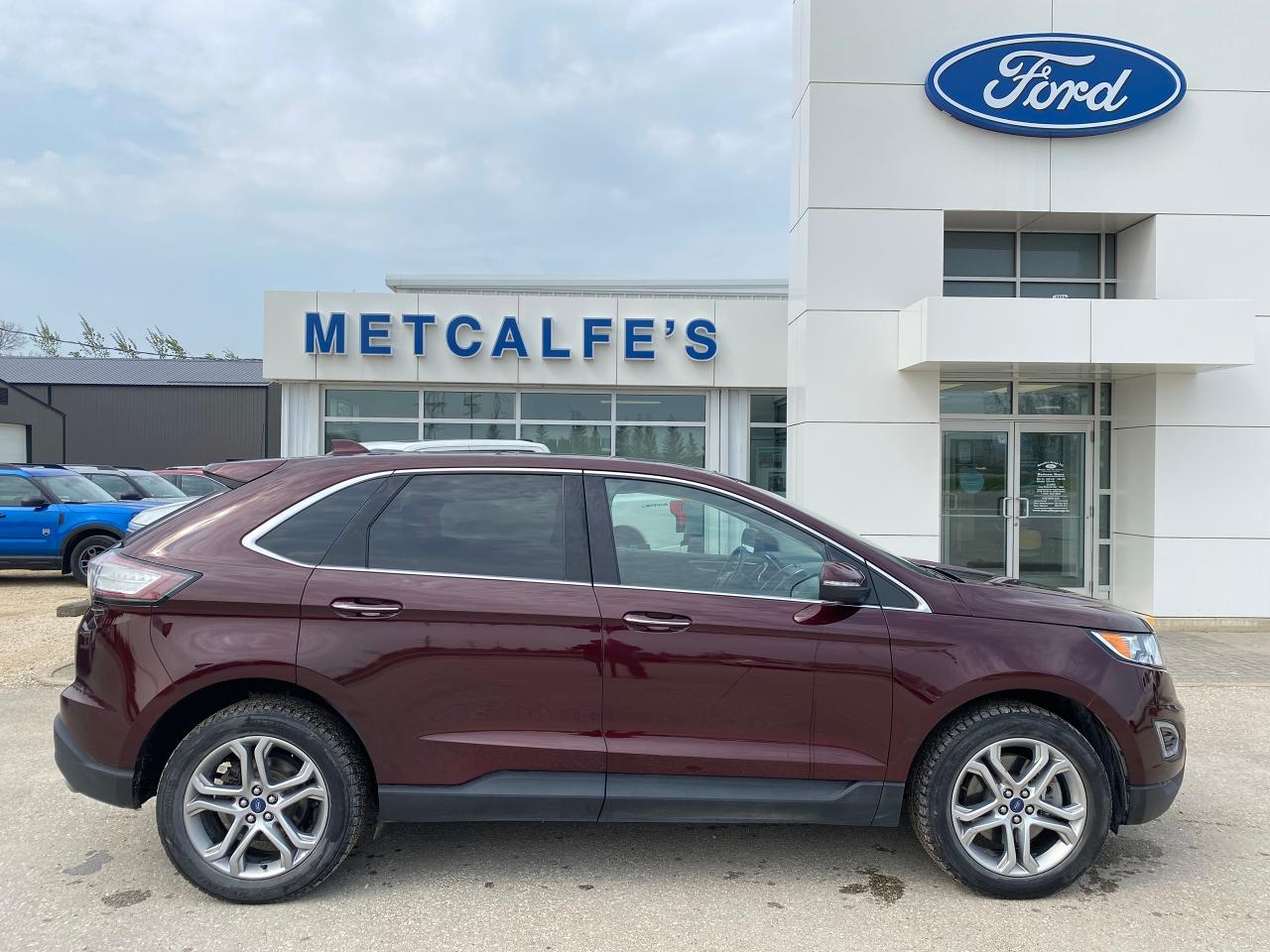 2017 Ford Edge Titanium Photo0