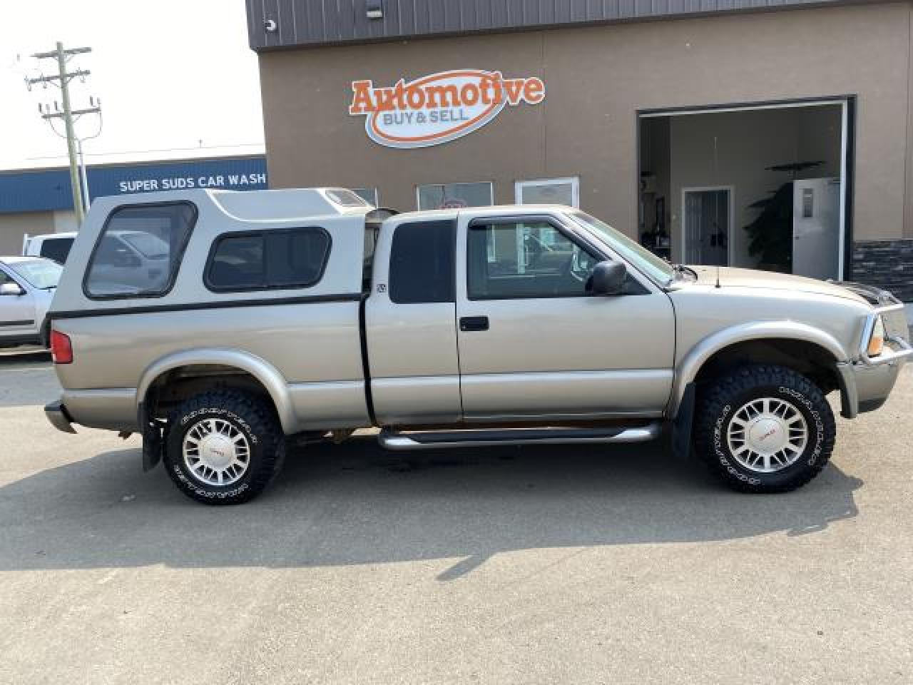 2003 GMC Sonoma SLS Ext. Cab 4WD - Photo #1