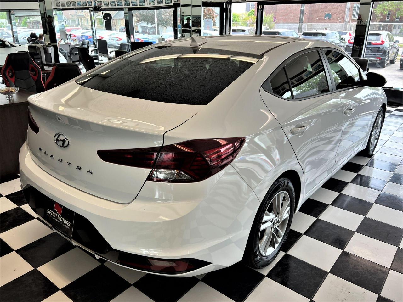 2019 Hyundai Elantra Preferred+ApplePlay+CAM+Heated Seats+CLEAN CARFAX - Photo #4