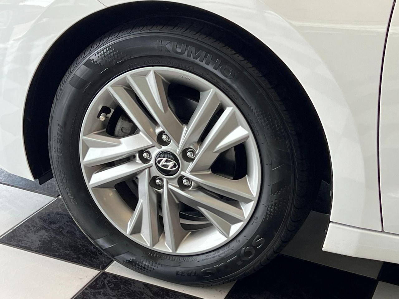 2019 Hyundai Elantra Preferred+ApplePlay+CAM+Heated Seats+CLEAN CARFAX Photo52