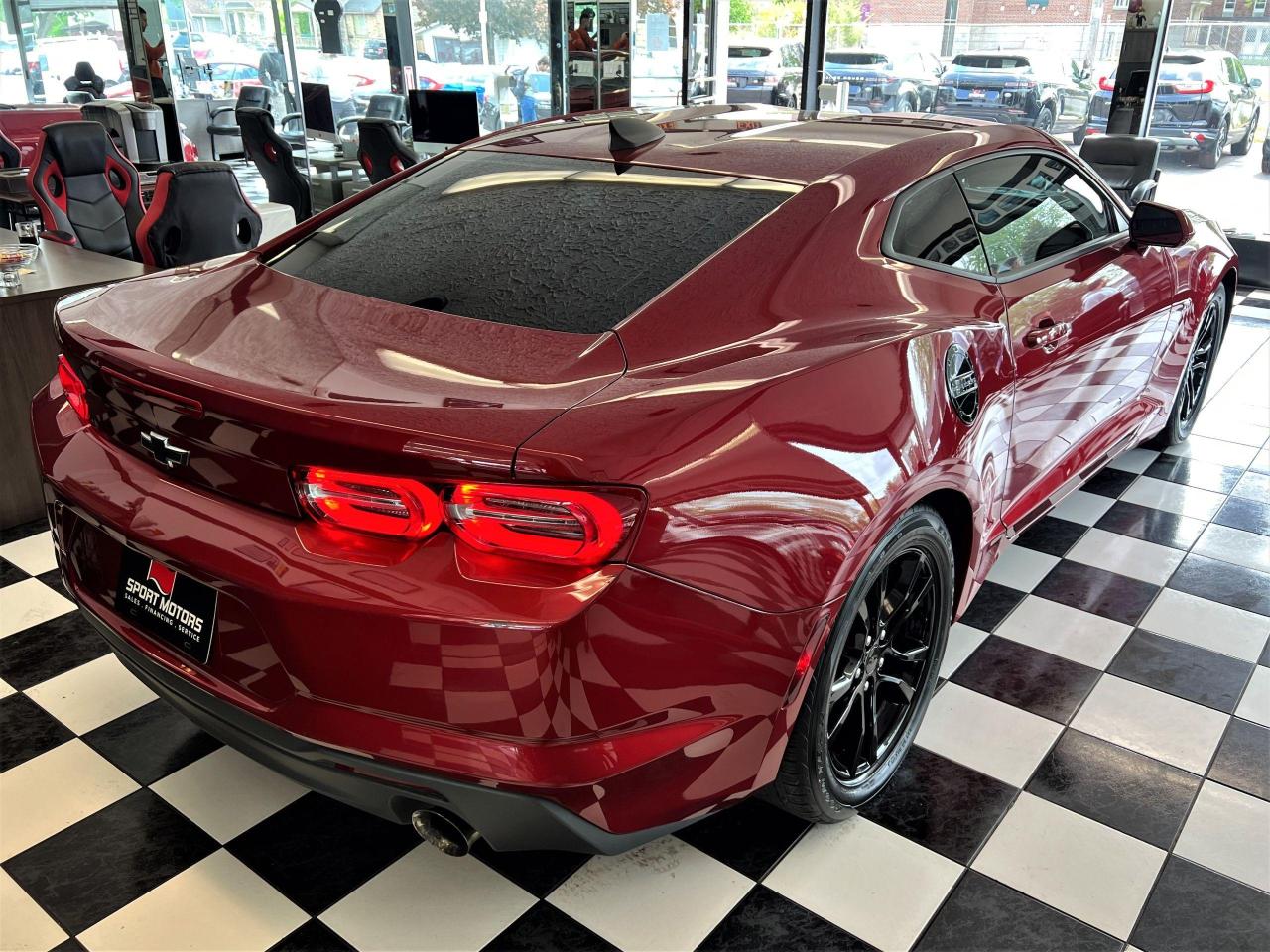 2019 Chevrolet Camaro LS 2.0T+ApplePlay+Camera+Heated Seats+CLEAN CARFAX - Photo #4
