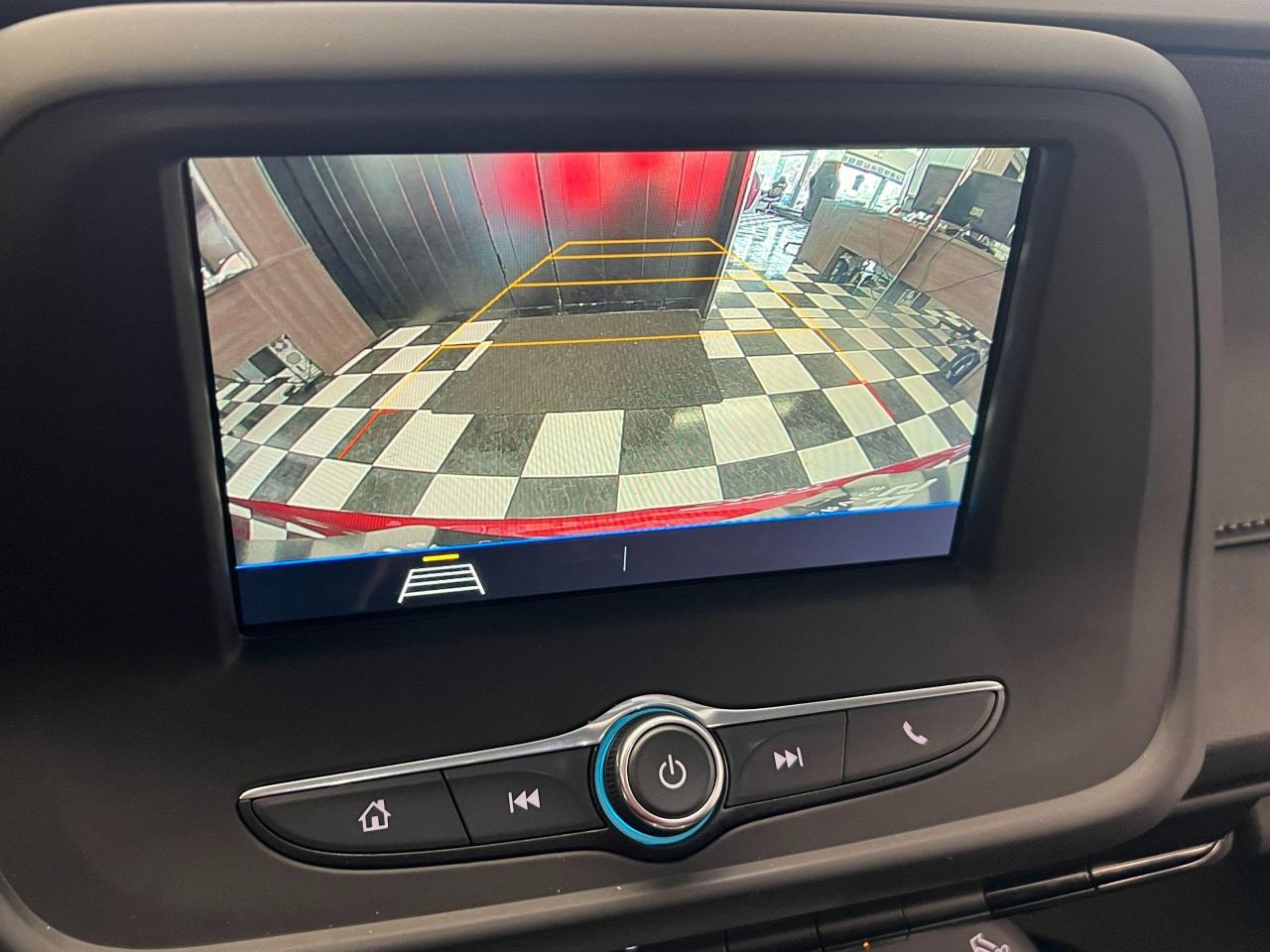 2019 Chevrolet Camaro LS 2.0T+ApplePlay+Camera+Heated Seats+CLEAN CARFAX - Photo #11