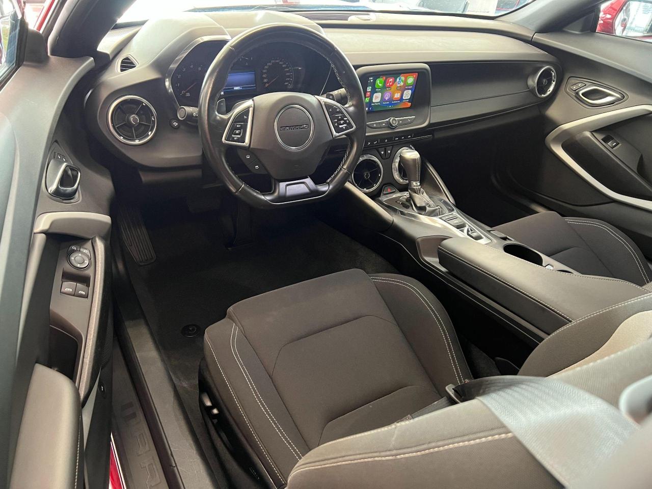 2019 Chevrolet Camaro LS 2.0T+ApplePlay+Camera+Heated Seats+CLEAN CARFAX - Photo #18