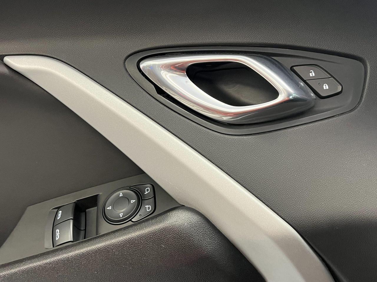 2019 Chevrolet Camaro LS 2.0T+ApplePlay+Camera+Heated Seats+CLEAN CARFAX - Photo #50