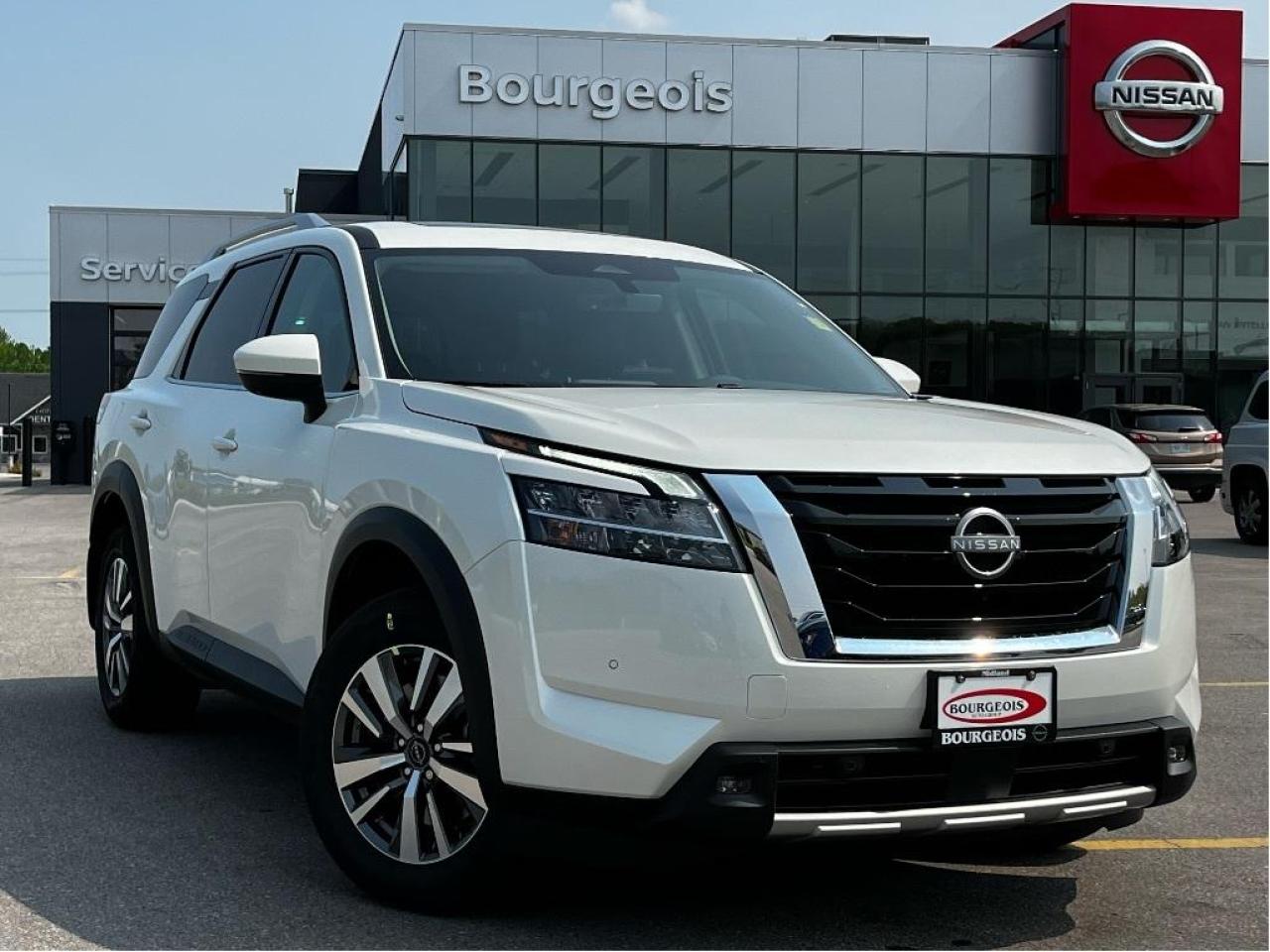 New 2023 Nissan Pathfinder SL 4WD for sale in Midland, ON