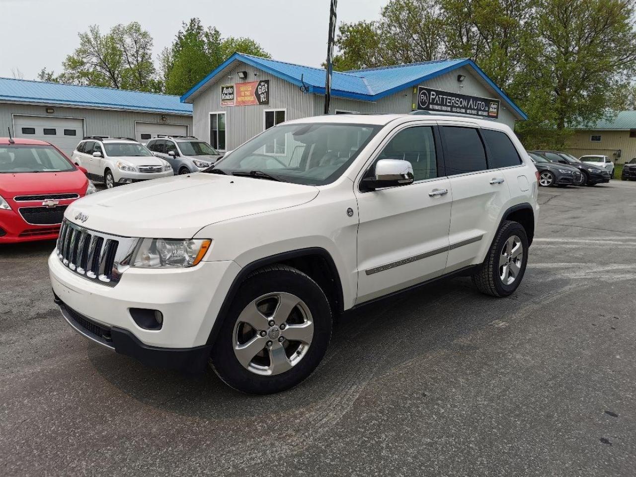 2011 Jeep Grand Cherokee Limited - Photo #1