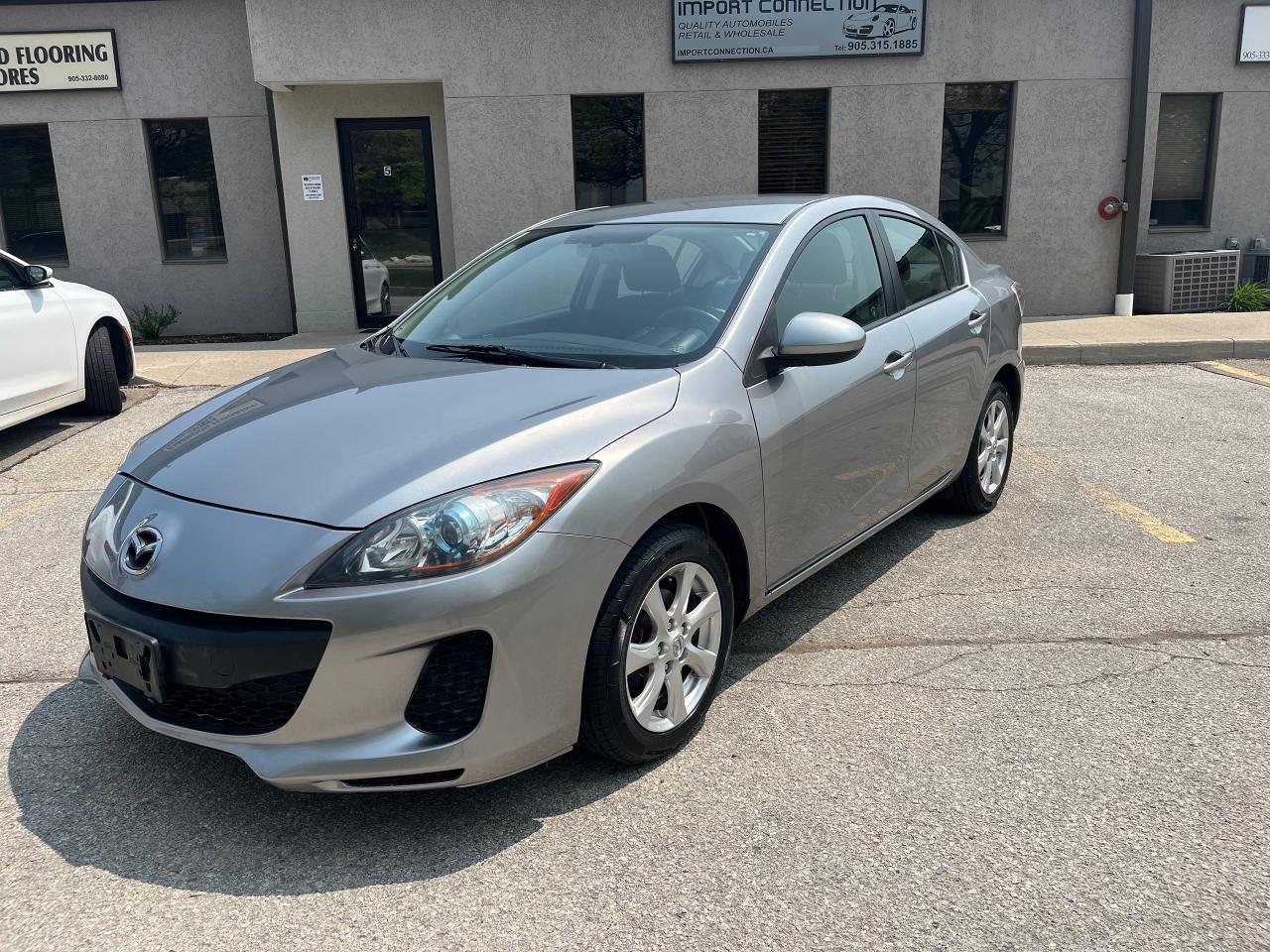 Used 2013 Mazda MAZDA3 GS SkyActiv,BLUETOOTH,ALLOY WHEELS,CERTIFIED !! for sale in Burlington, ON