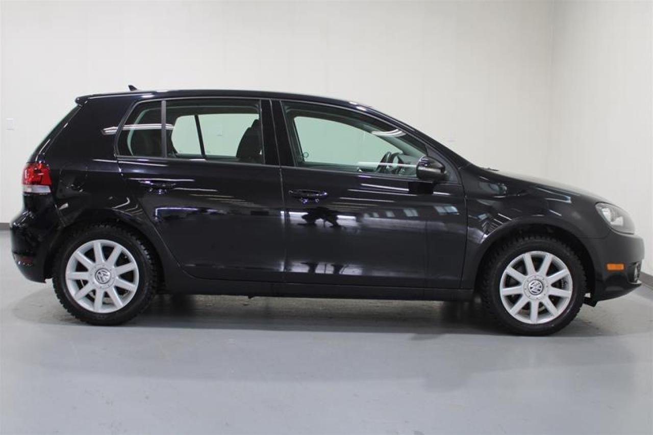 Used 2011 Volkswagen Golf 5-Dr Trendline 2.5 5sp for sale in Cambridge, ON
