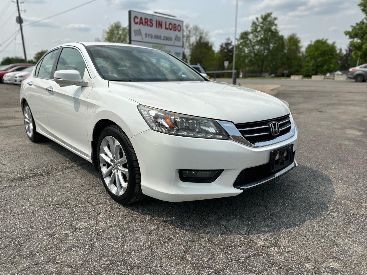 2014 Honda Accord TOURING - FULLY LOADED Photo21