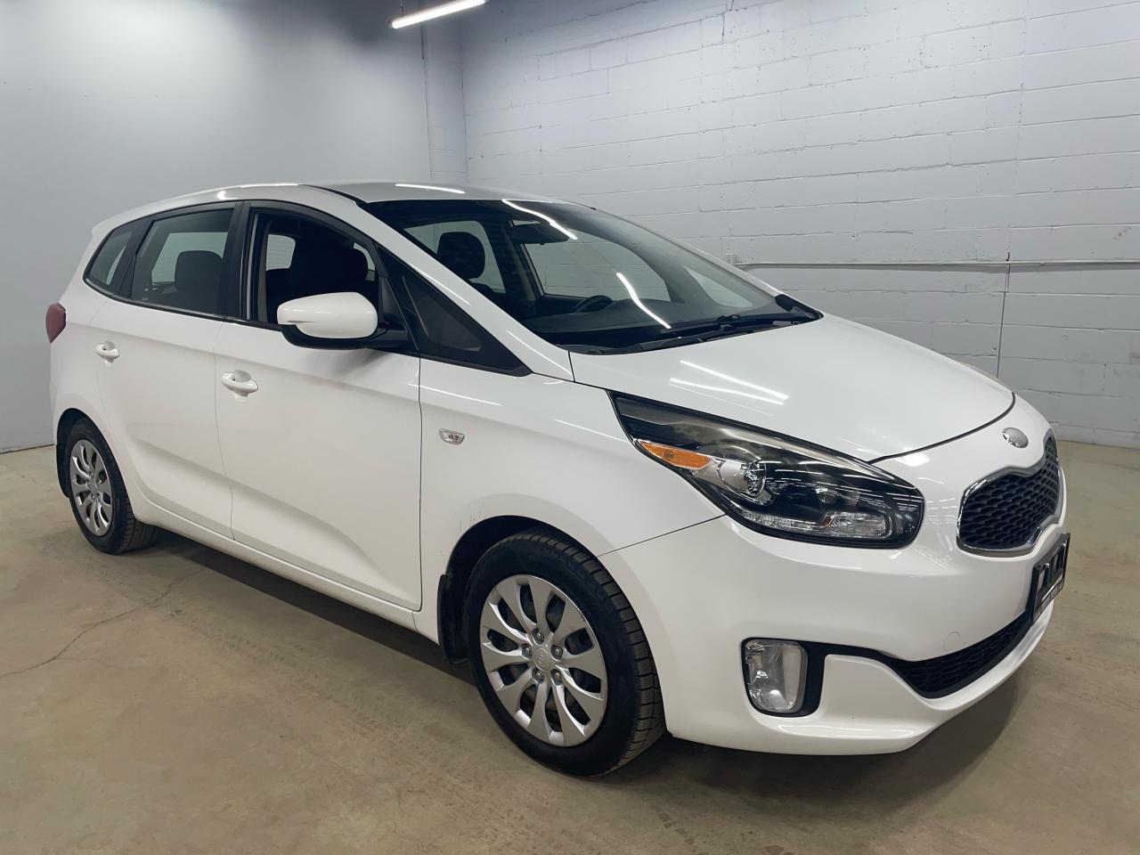 2014 Kia Rondo LX