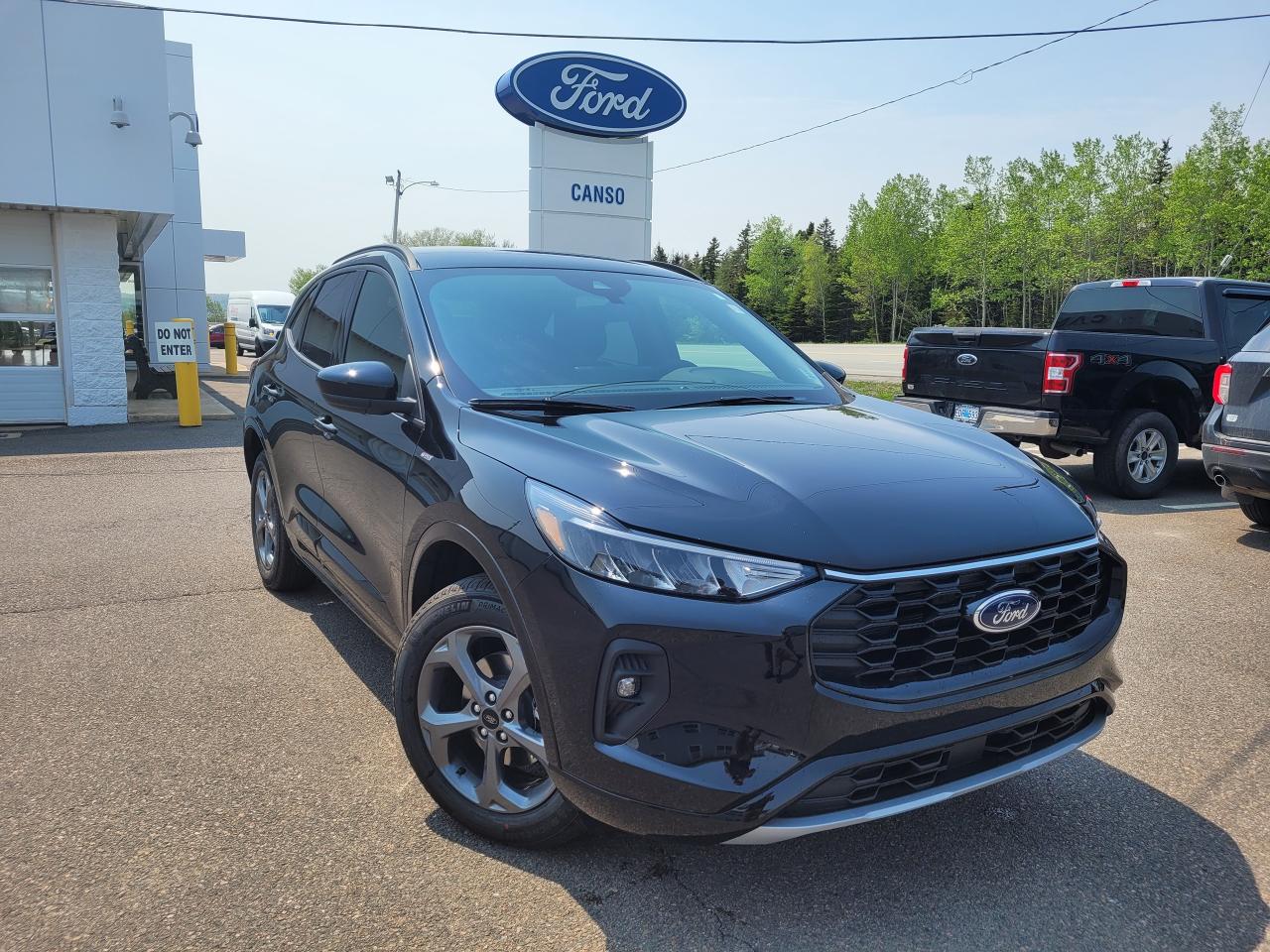 2023 Ford Escape ST-Line Select AWD Photo0