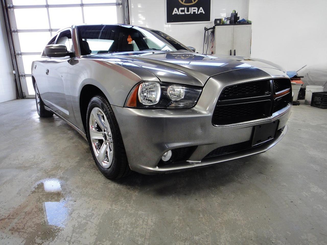 2011 Dodge Charger LOW KM ,NO ACCIDENT 300 HP,WELL MAINTAIN - Photo #1