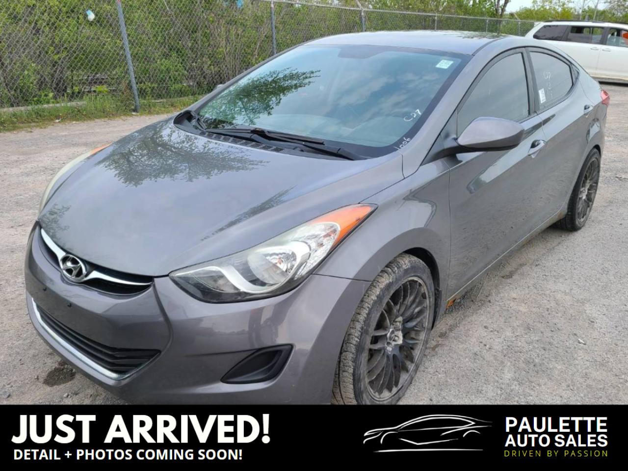 2013 Hyundai Elantra GL / MSR Rims / Heated Seats / LOW KMS - Photo #1