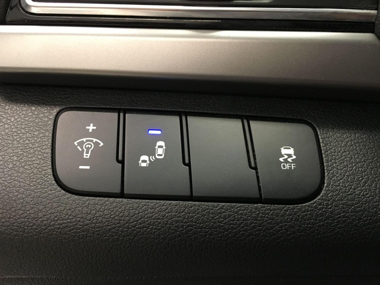 2018 Hyundai Elantra GL+New Tires+Camera+Blind Spot+CLEAN CARFAX Photo53