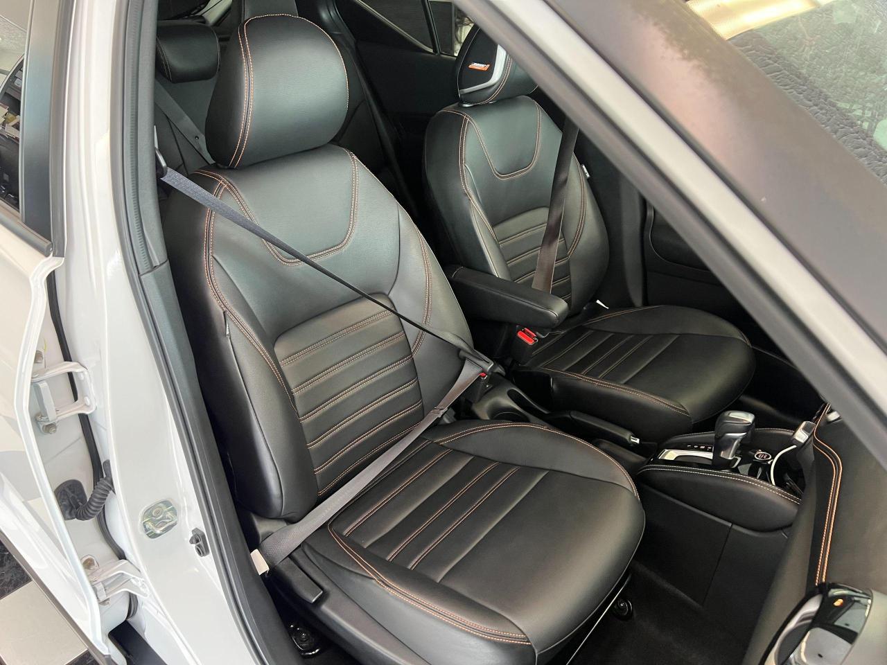 2019 Nissan Kicks SR+Leather+ApplePlay+BlindSpot+CLEAN CARFAX Photo25