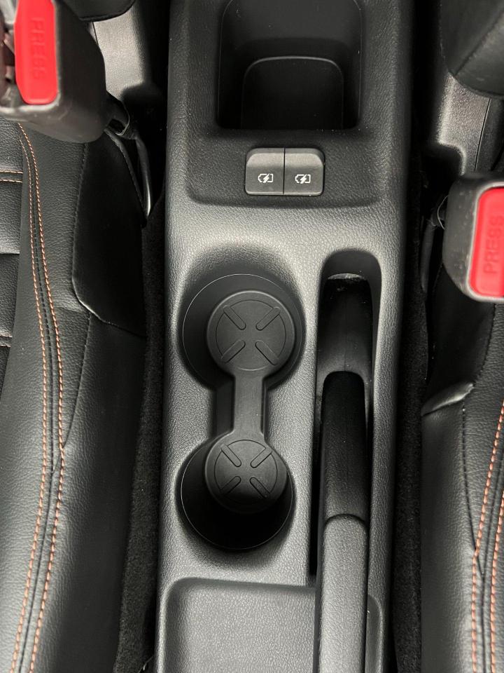 2019 Nissan Kicks SR+Leather+ApplePlay+BlindSpot+CLEAN CARFAX Photo40