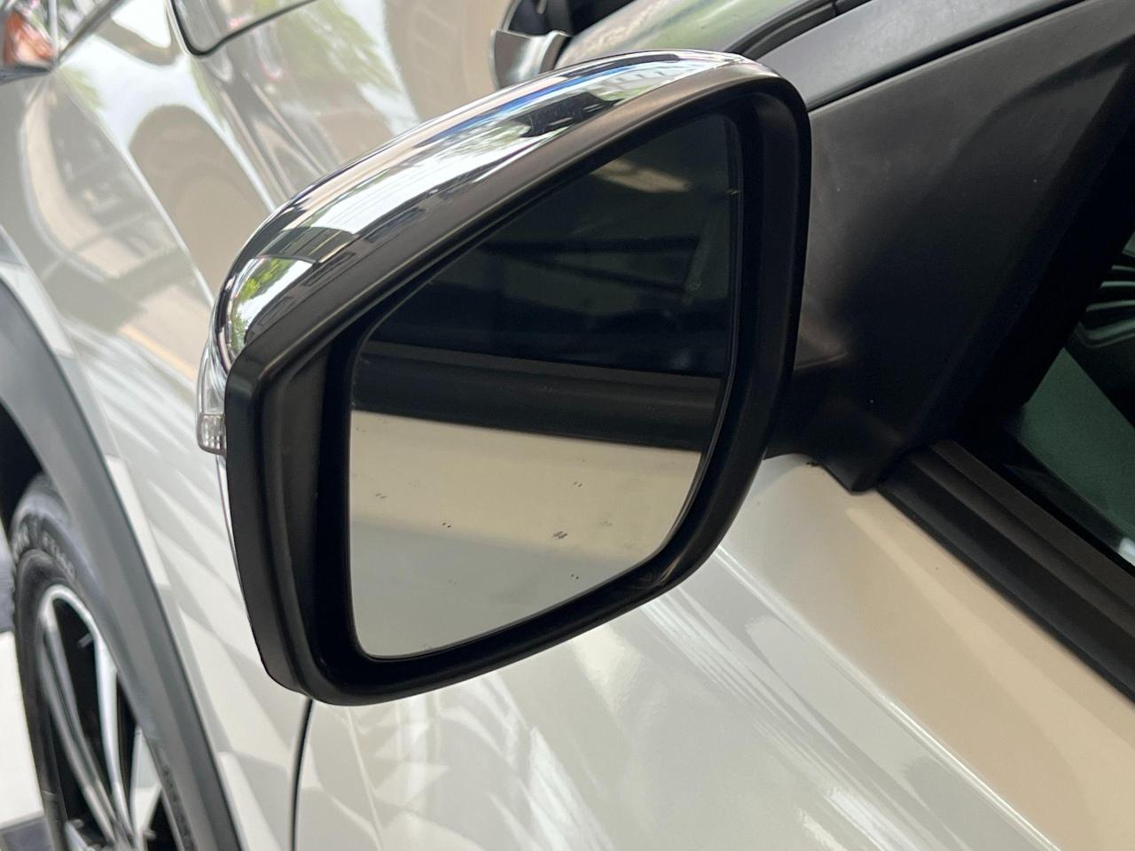 2019 Nissan Kicks SR+Leather+ApplePlay+BlindSpot+CLEAN CARFAX Photo61