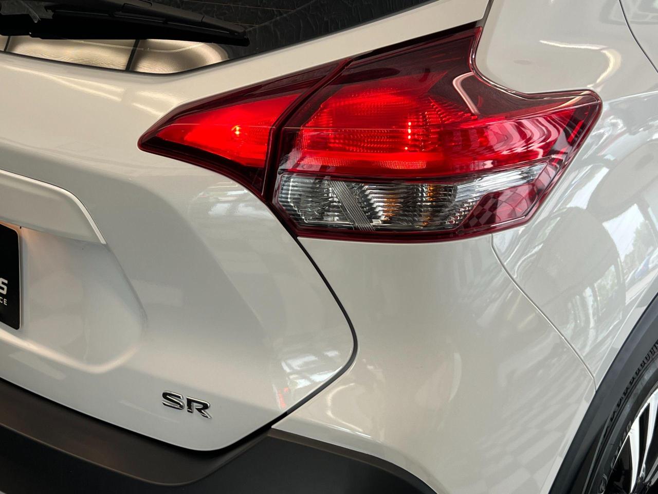 2019 Nissan Kicks SR+Leather+ApplePlay+BlindSpot+CLEAN CARFAX Photo66
