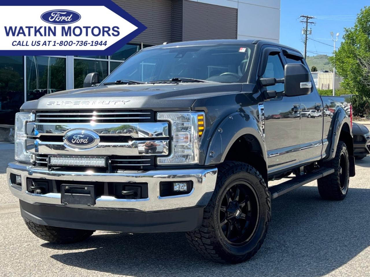 2018 Ford F-350 Super Duty CREW CAB LARIAT Photo34