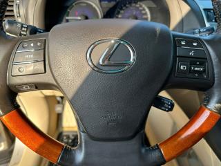 2012 Lexus RX 450h HYBRID/ACCIDENT FREE/AWD/NAVI/CAMERA/LOADED/117KM - Photo #12