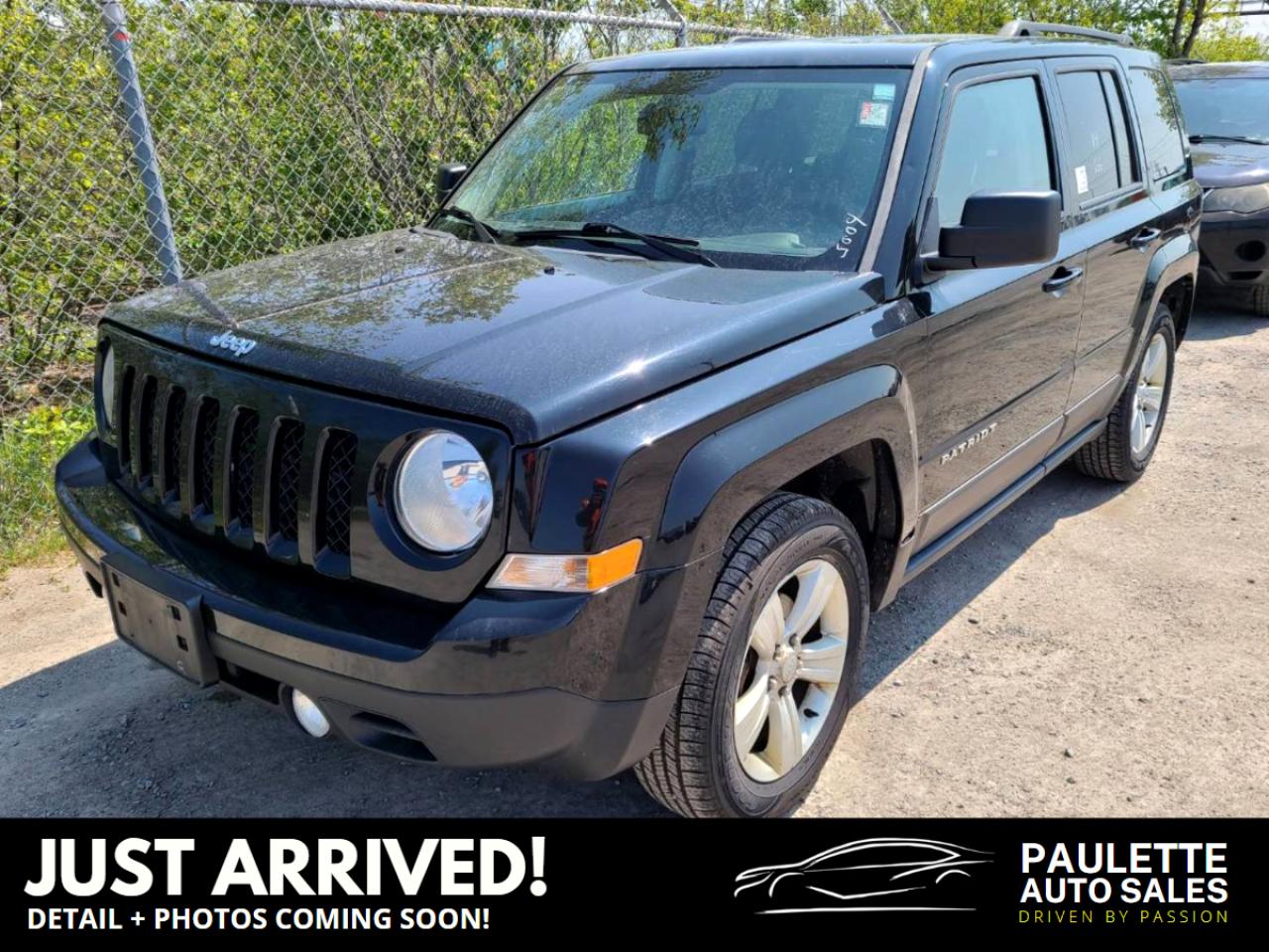 Used 2014 Jeep Patriot Sport 4WD / Clean CarFax / Alloy Wheels in
