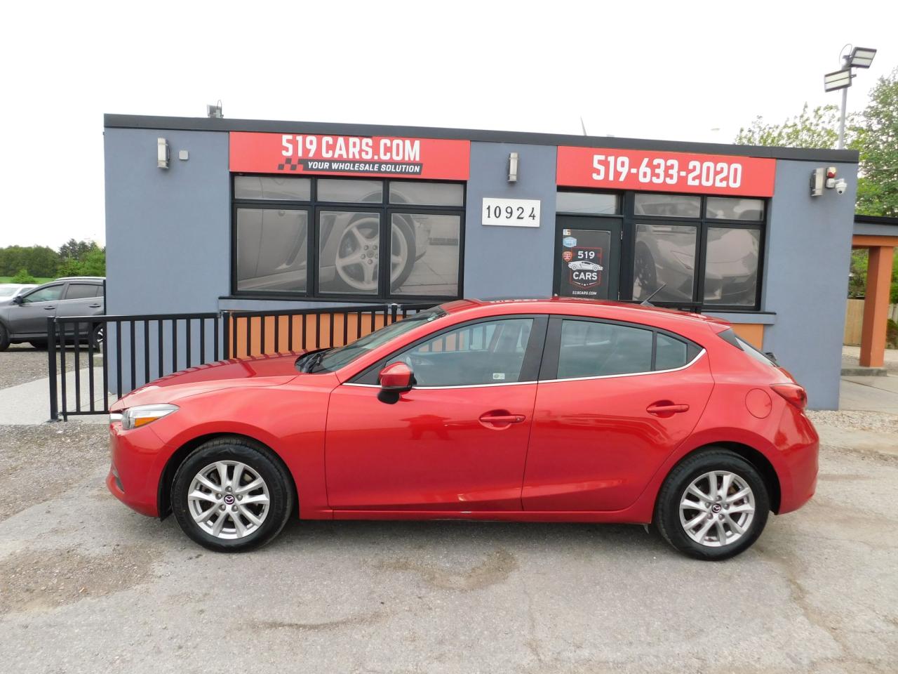 2018 Mazda MAZDA3 | Sunroof | Heated Seats & Wheel | Backup Camera - Photo #1