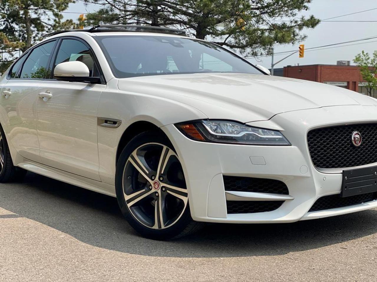 2019 Jaguar XF R-Sport Photo3