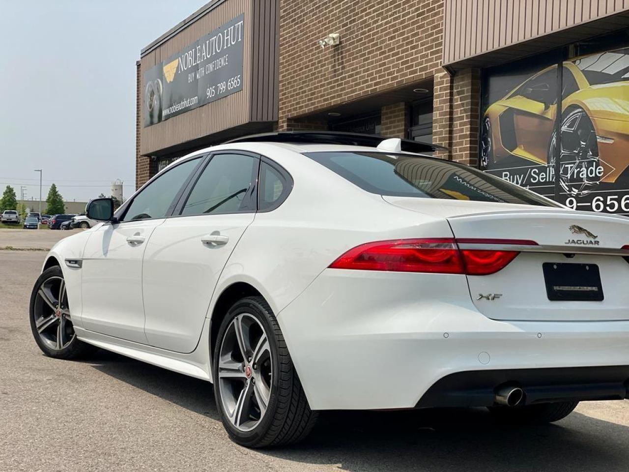 2019 Jaguar XF R-Sport Photo4