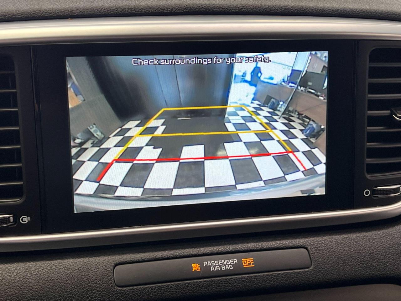 2020 Kia Sportage LX AWD+New Tires & Brakes+ApplePlay+CLEAN CARFAX - Photo #10