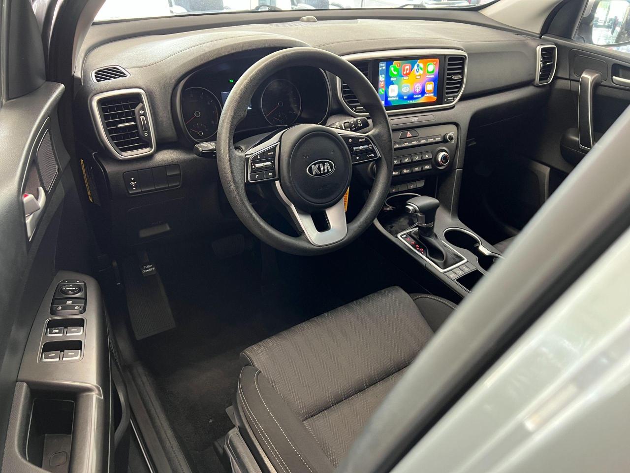 2020 Kia Sportage LX AWD+New Tires & Brakes+ApplePlay+CLEAN CARFAX - Photo #17