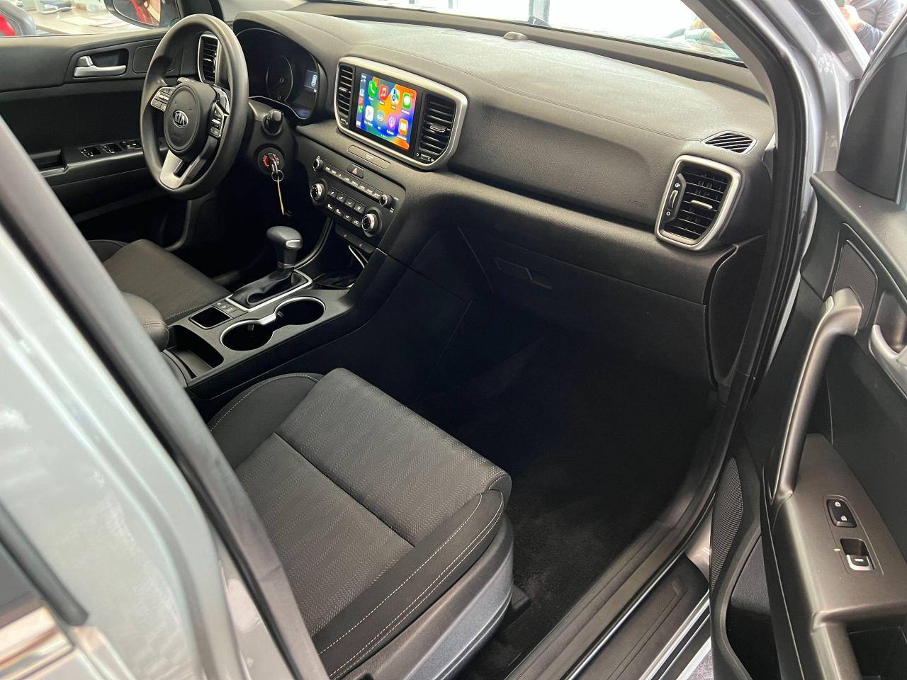 2020 Kia Sportage LX AWD+New Tires & Brakes+ApplePlay+CLEAN CARFAX - Photo #20