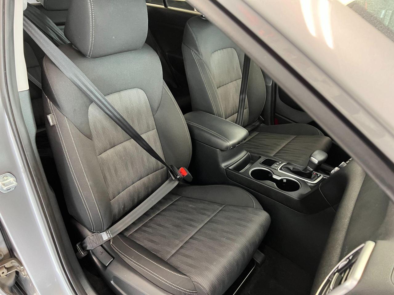 2020 Kia Sportage LX AWD+New Tires & Brakes+ApplePlay+CLEAN CARFAX - Photo #22