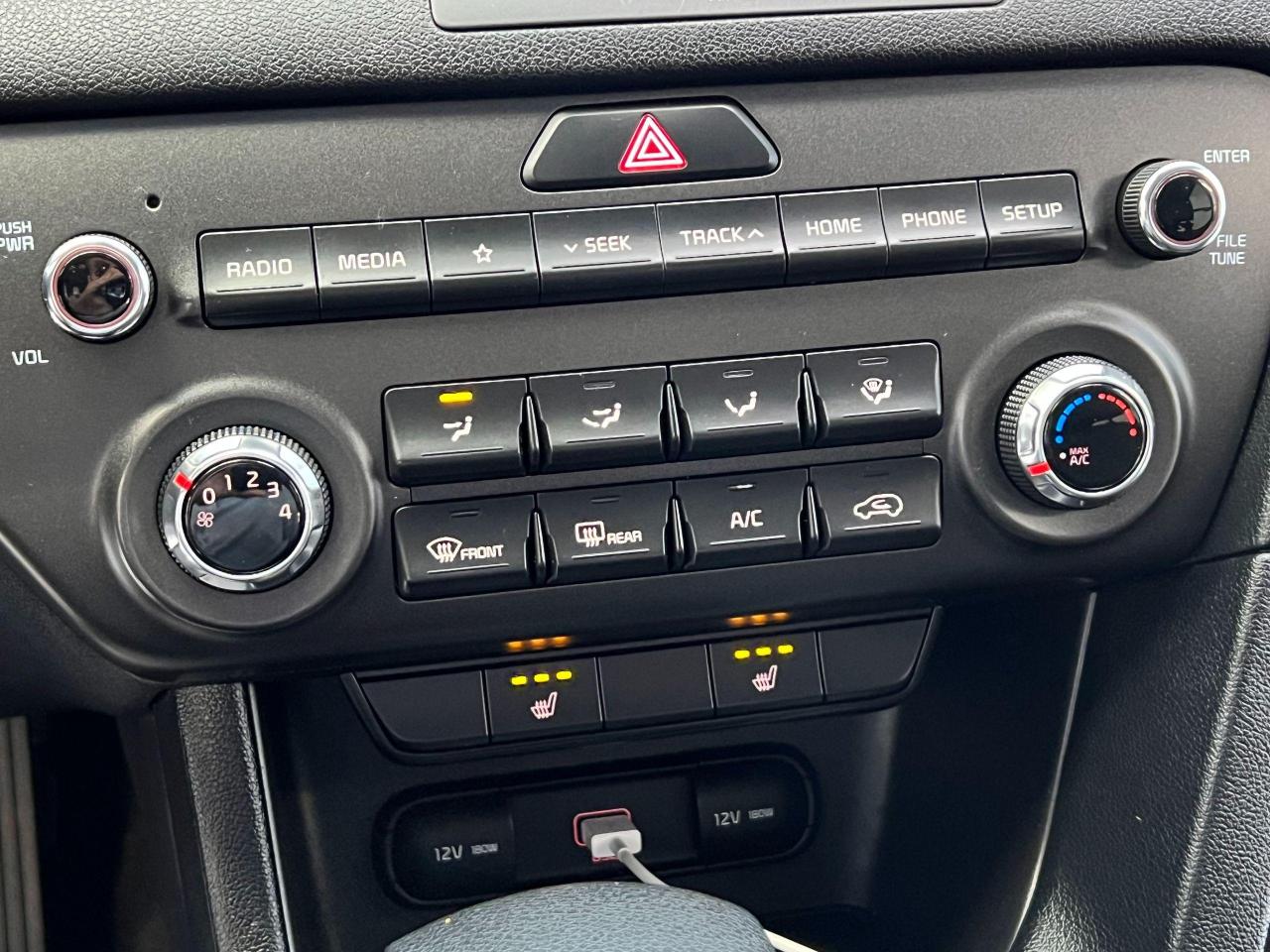 2020 Kia Sportage LX AWD+New Tires & Brakes+ApplePlay+CLEAN CARFAX - Photo #36