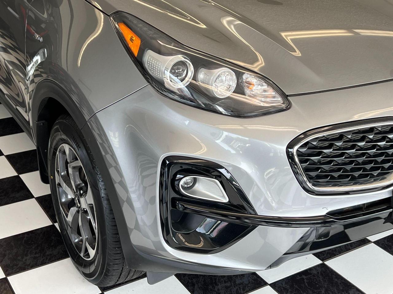 2020 Kia Sportage LX AWD+New Tires & Brakes+ApplePlay+CLEAN CARFAX Photo38