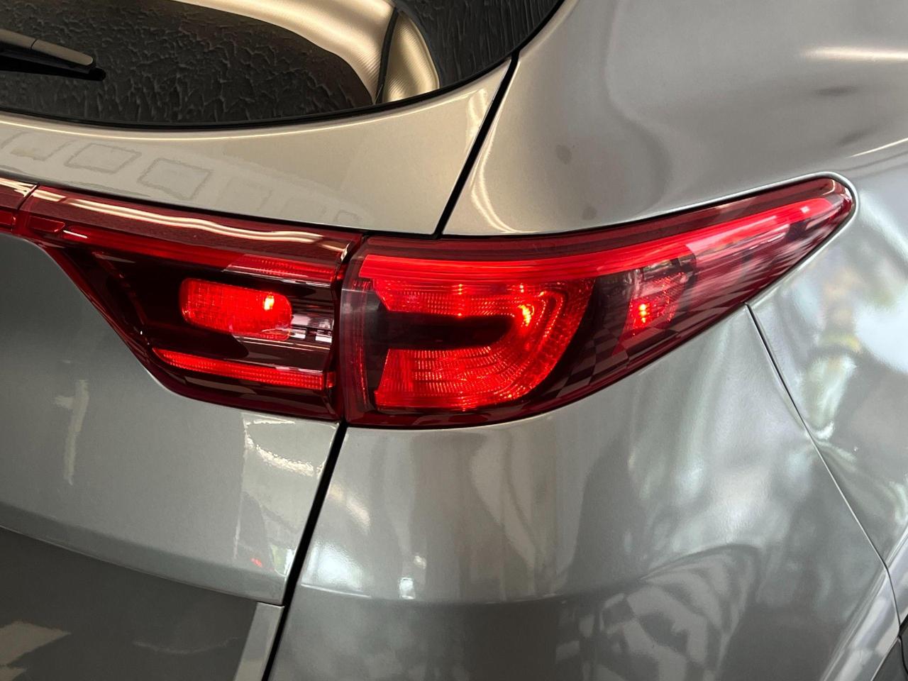 2020 Kia Sportage LX AWD+New Tires & Brakes+ApplePlay+CLEAN CARFAX - Photo #53