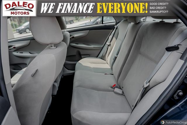 2012 Toyota Corolla LE / NAVIGATION / HEATED SEATS / LOW KMS! Photo13