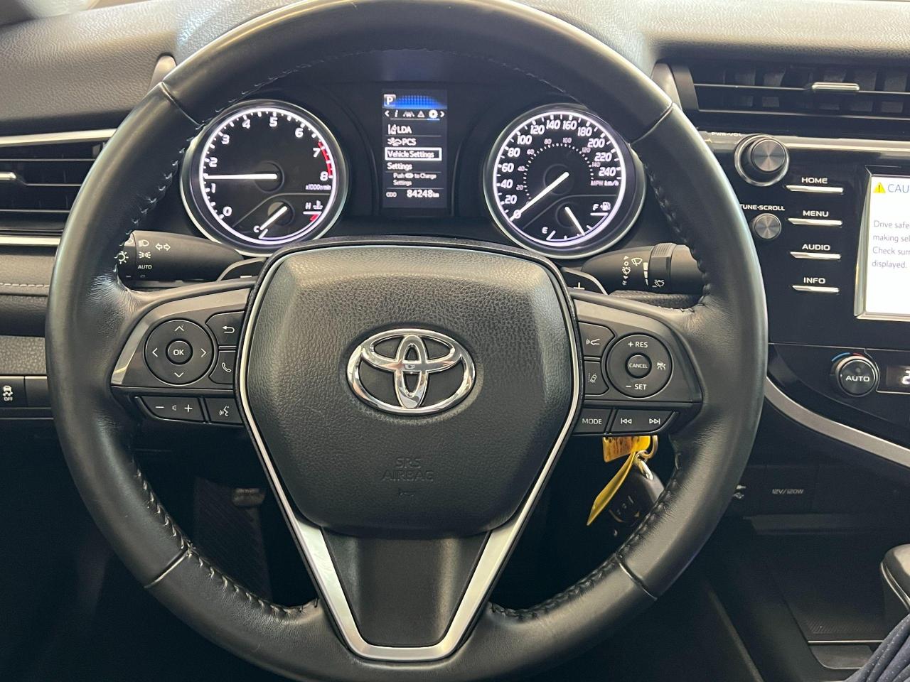 2018 Toyota Camry SE+New Tires+Camera+Heated Seats+CLEAN CARFAX Photo9
