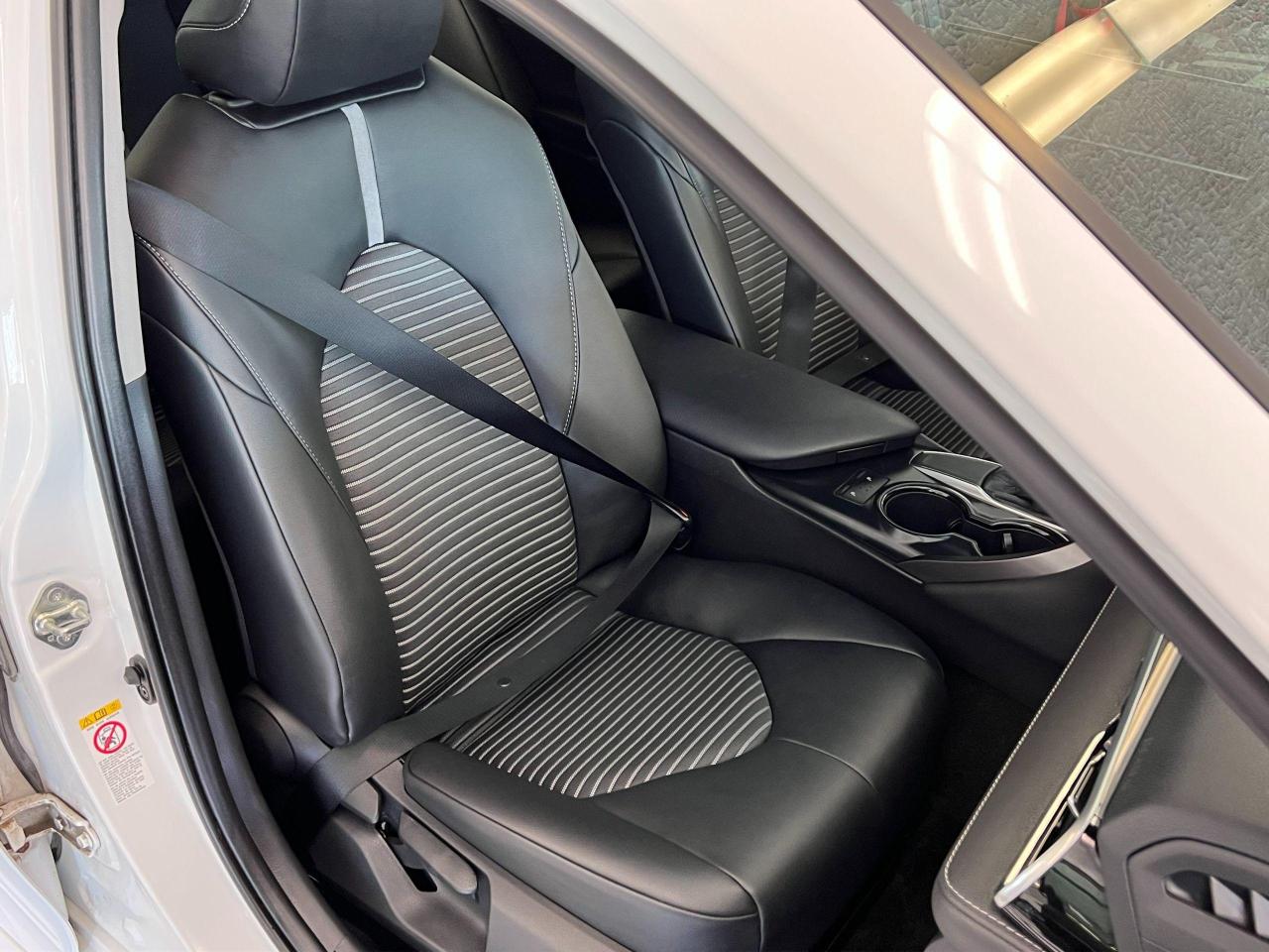 2018 Toyota Camry SE+New Tires+Camera+Heated Seats+CLEAN CARFAX - Photo #23
