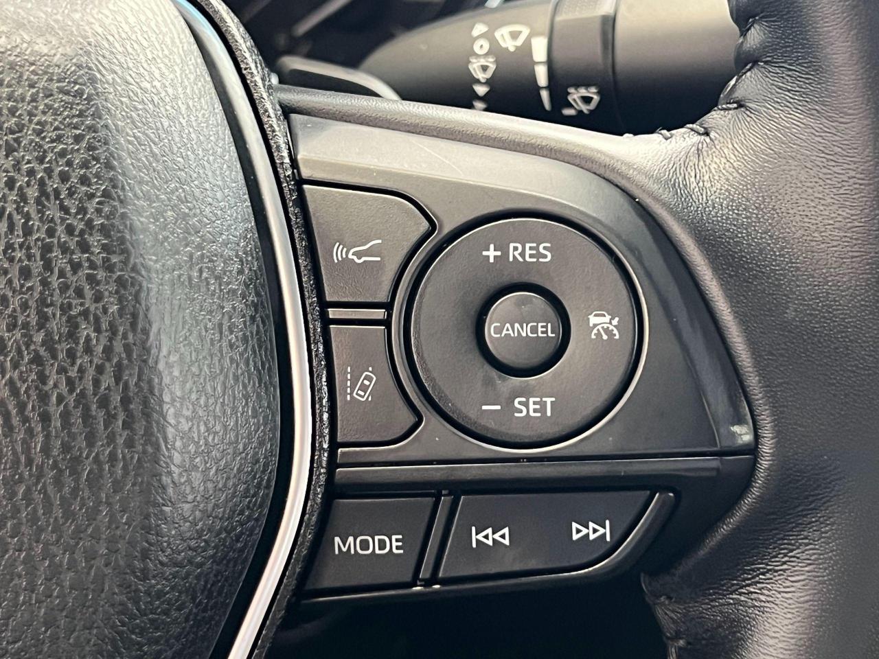 2018 Toyota Camry SE+New Tires+Camera+Heated Seats+CLEAN CARFAX - Photo #43