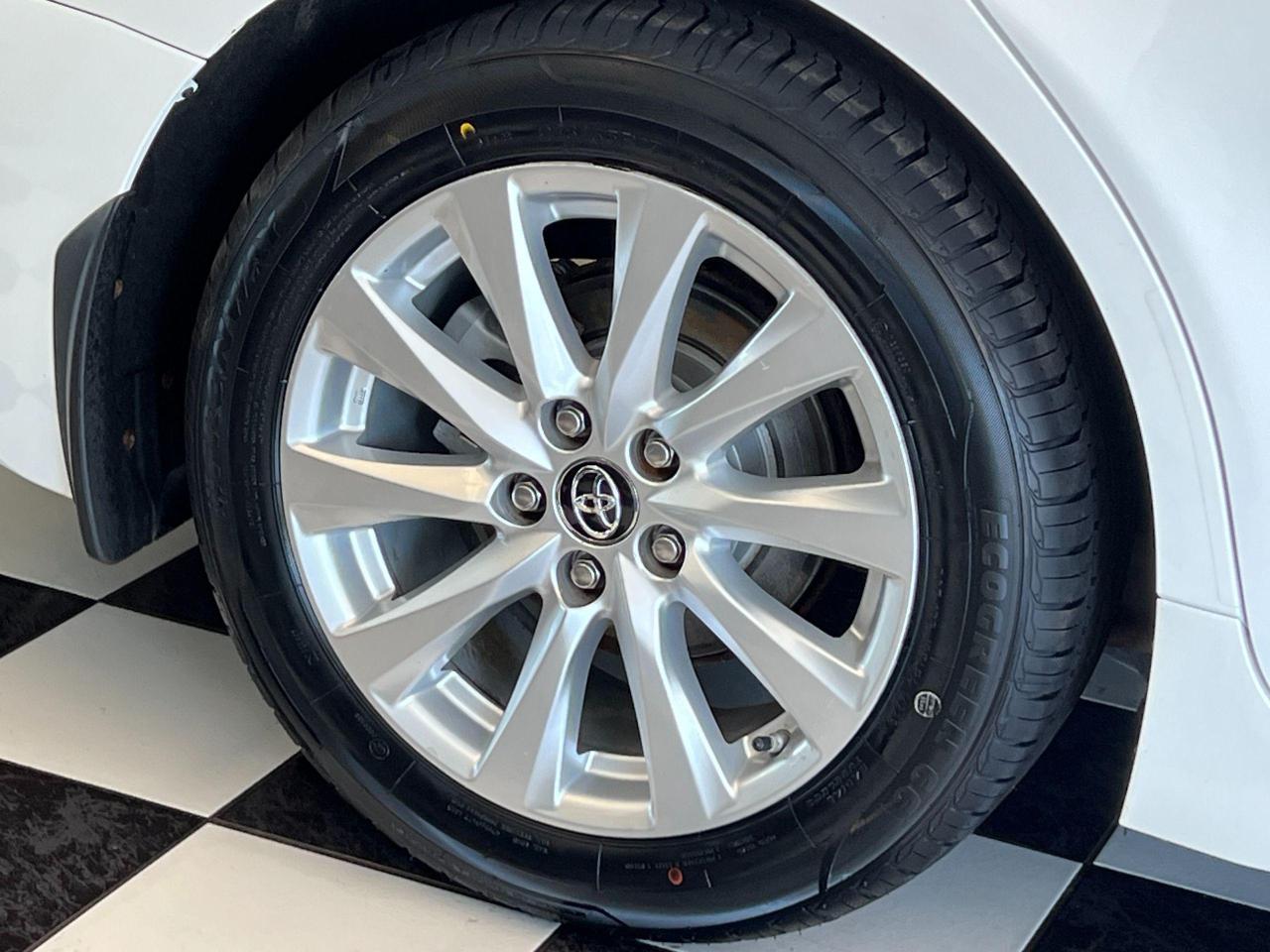 2018 Toyota Camry SE+New Tires+Camera+Heated Seats+CLEAN CARFAX - Photo #53