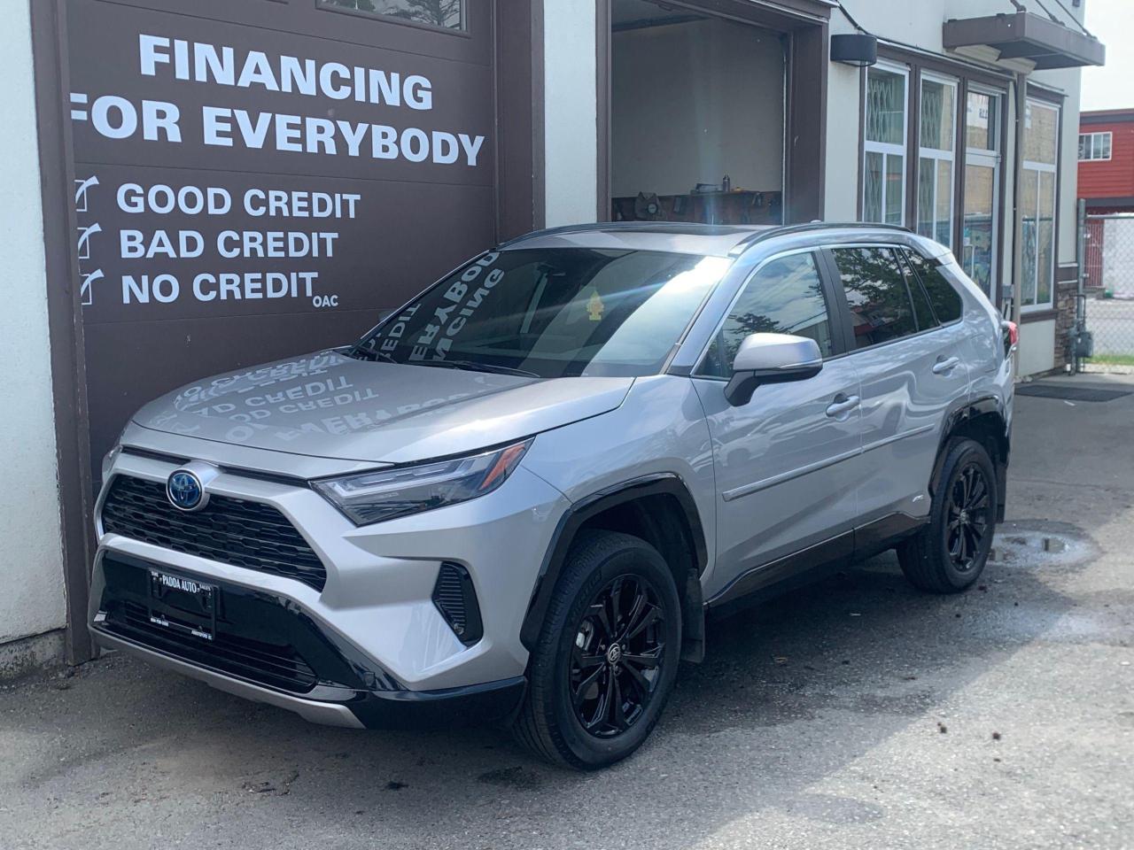 Used 2022 Toyota RAV4 Hybrid SE AWD for sale in Abbotsford, BC