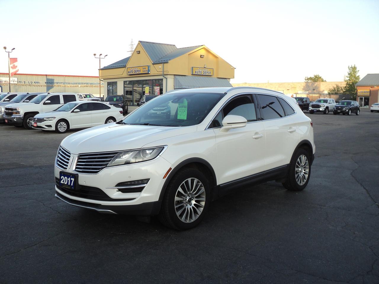 2017 Lincoln MKC Reserve 2.0L AWD Roof Nav LeatherHeatedCoolSeats