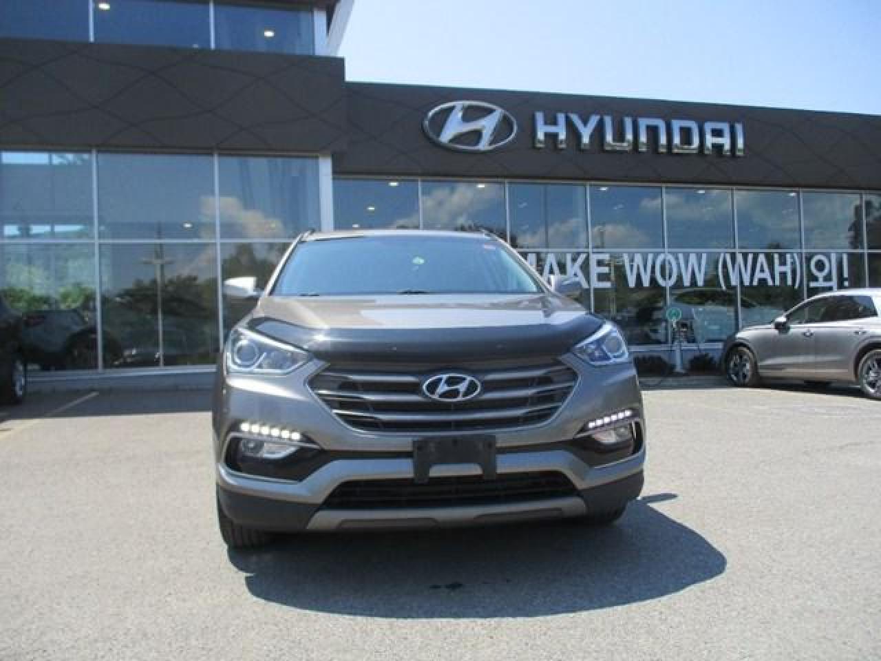Used 2017 Hyundai Santa Fe Sport FWD 4DR 2.4L PREMIUM for sale in Ottawa, ON