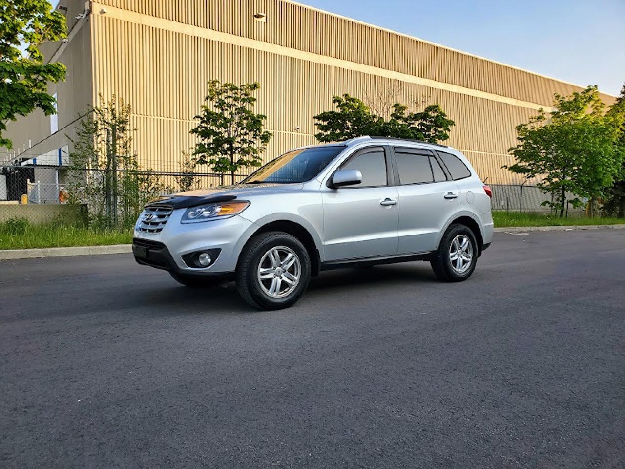 Used 2011 Hyundai Santa Fe ALL WHEEL DRIVE,NO ACCIDENT,ONE OWNER,REMOTE START for sale in Mississauga, ON