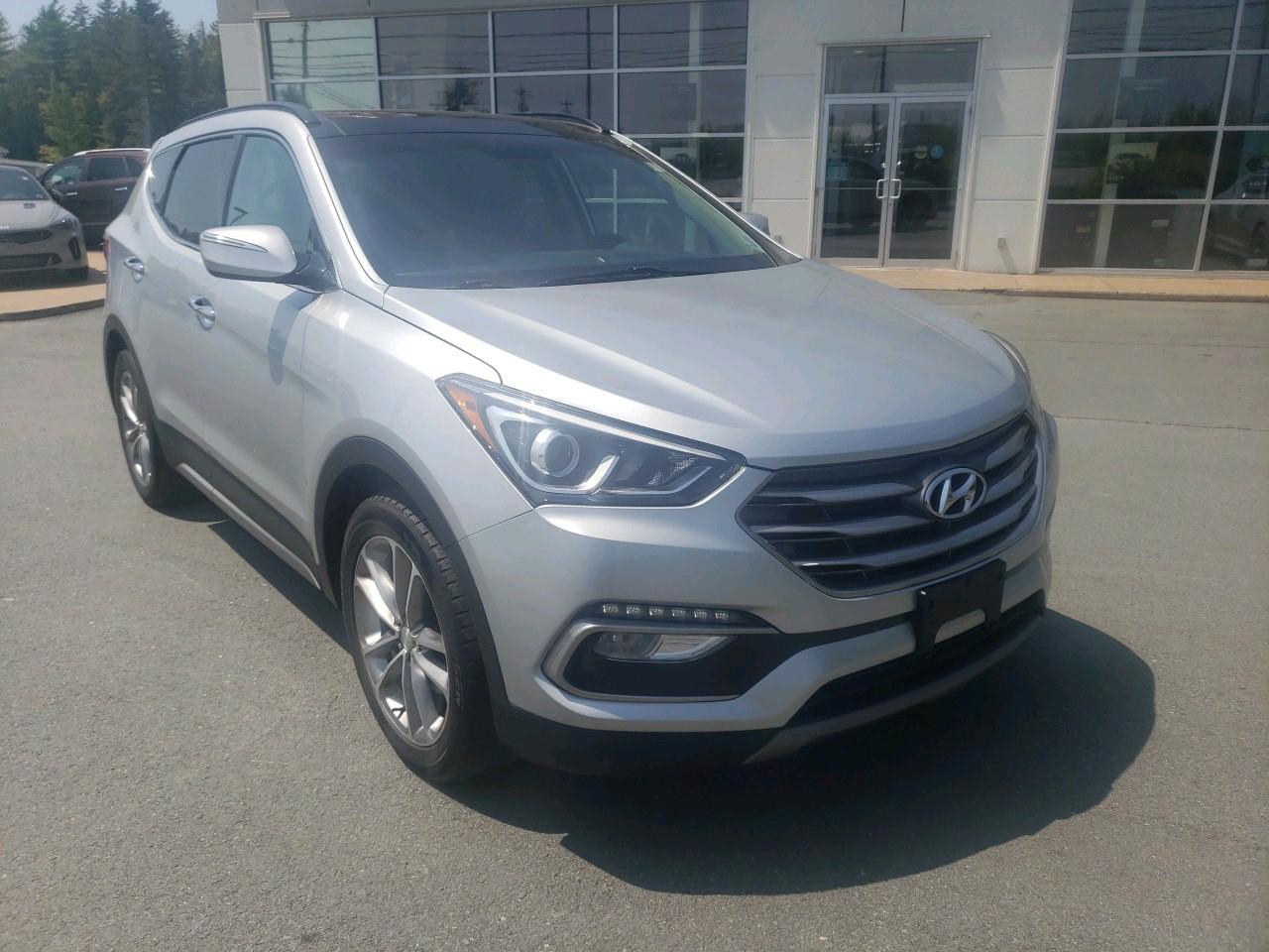 Used 2017 Hyundai Santa Fe Sport 2.0T Limited Sport Limited. AWD. Mint cond! New MVI. for sale in Hebbville, NS