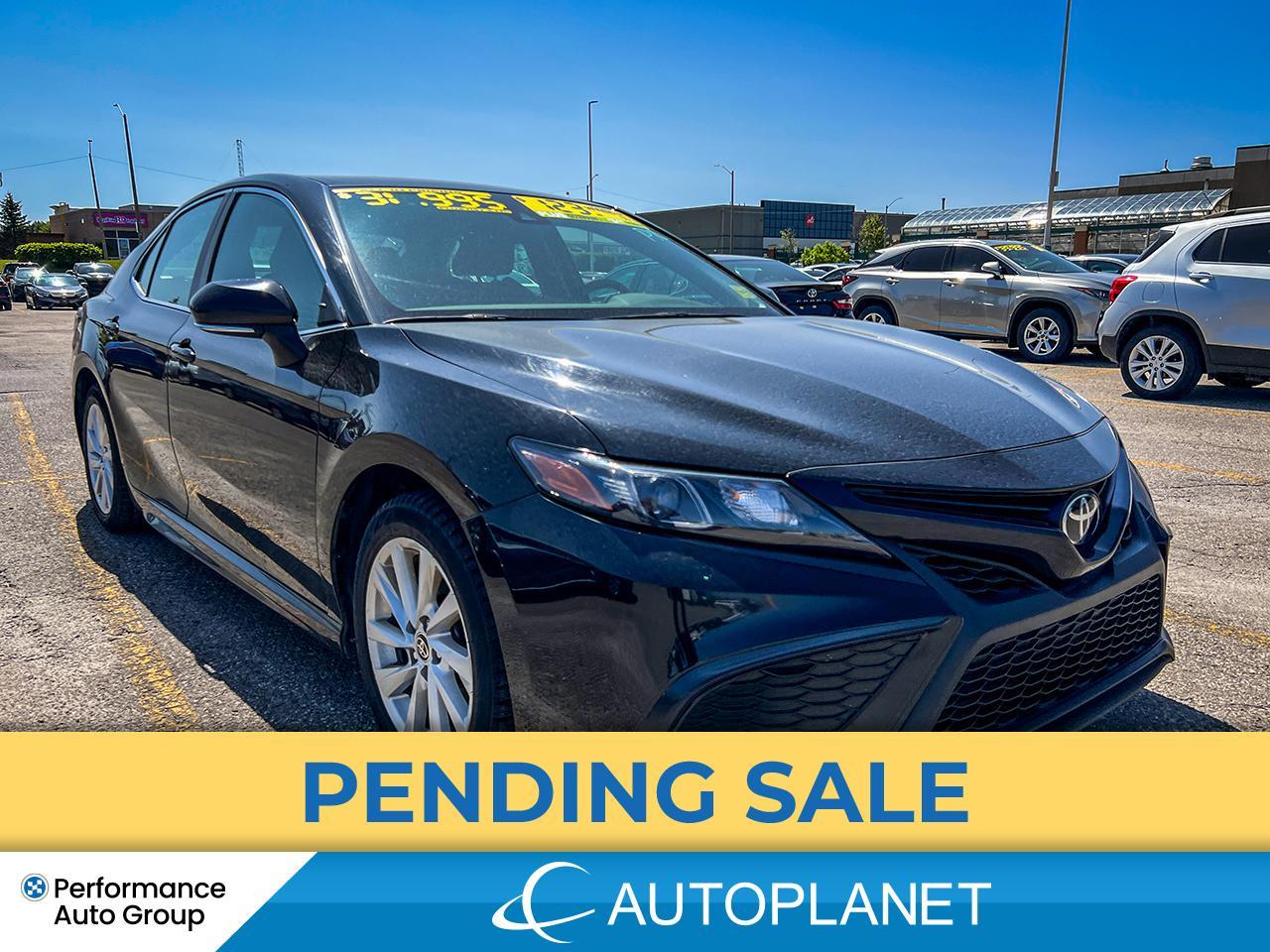 Used 2021 Toyota Camry SE, Back Up Cam, Heated Seats, Apple CarPlay! for sale in Brampton, ON